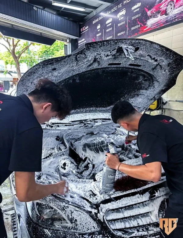 Vệ sinh khoang máy chi tiết tại Vũng Tàu